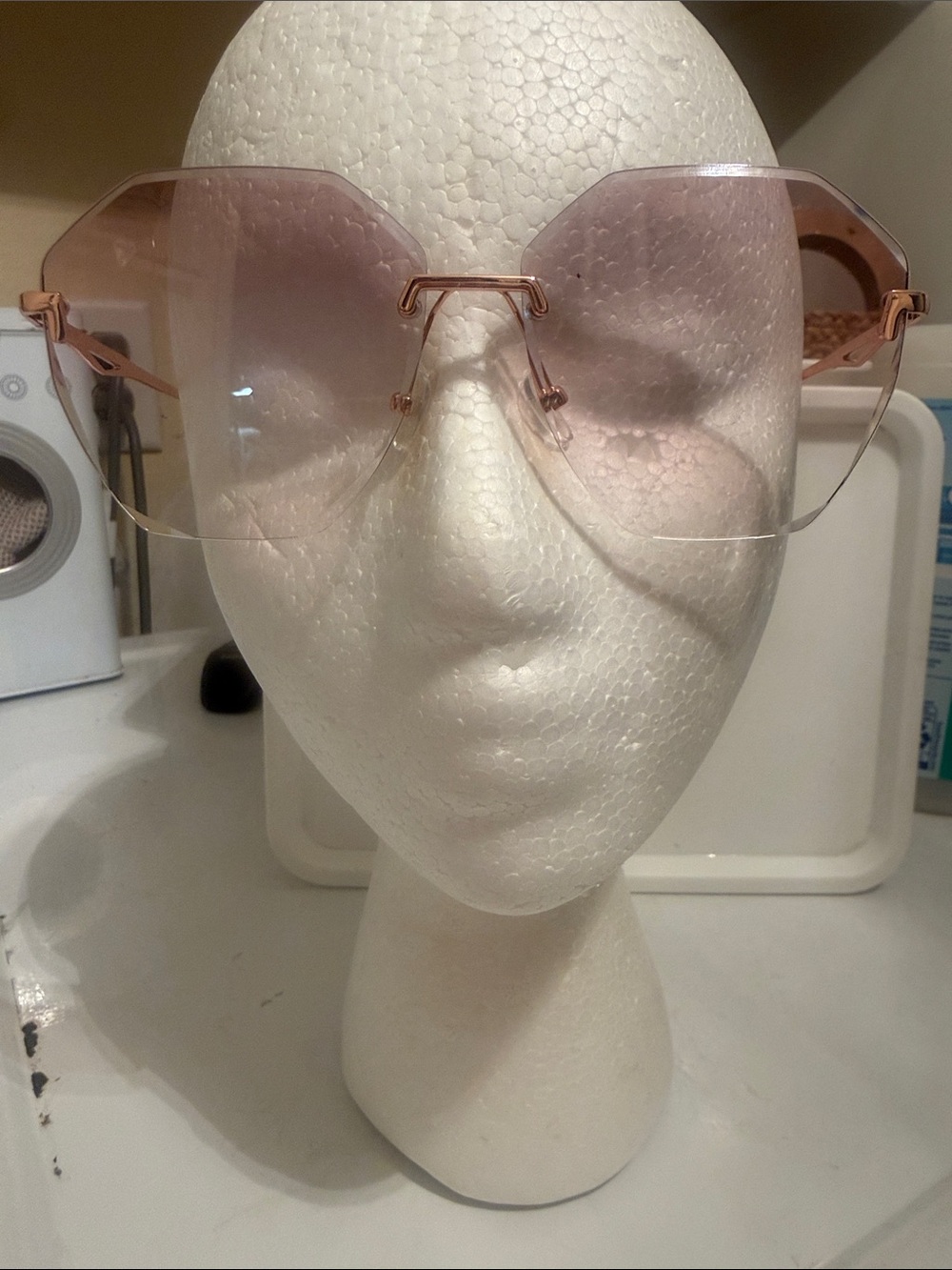 Trendy Framless sunnies